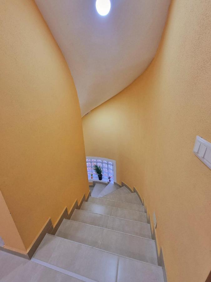 Grandino Holiday Rooms&Apartments Ulcinj Exterior photo