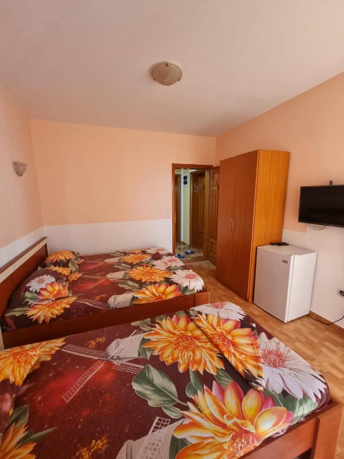 Grandino Holiday Rooms&Apartments Ulcinj Exterior photo