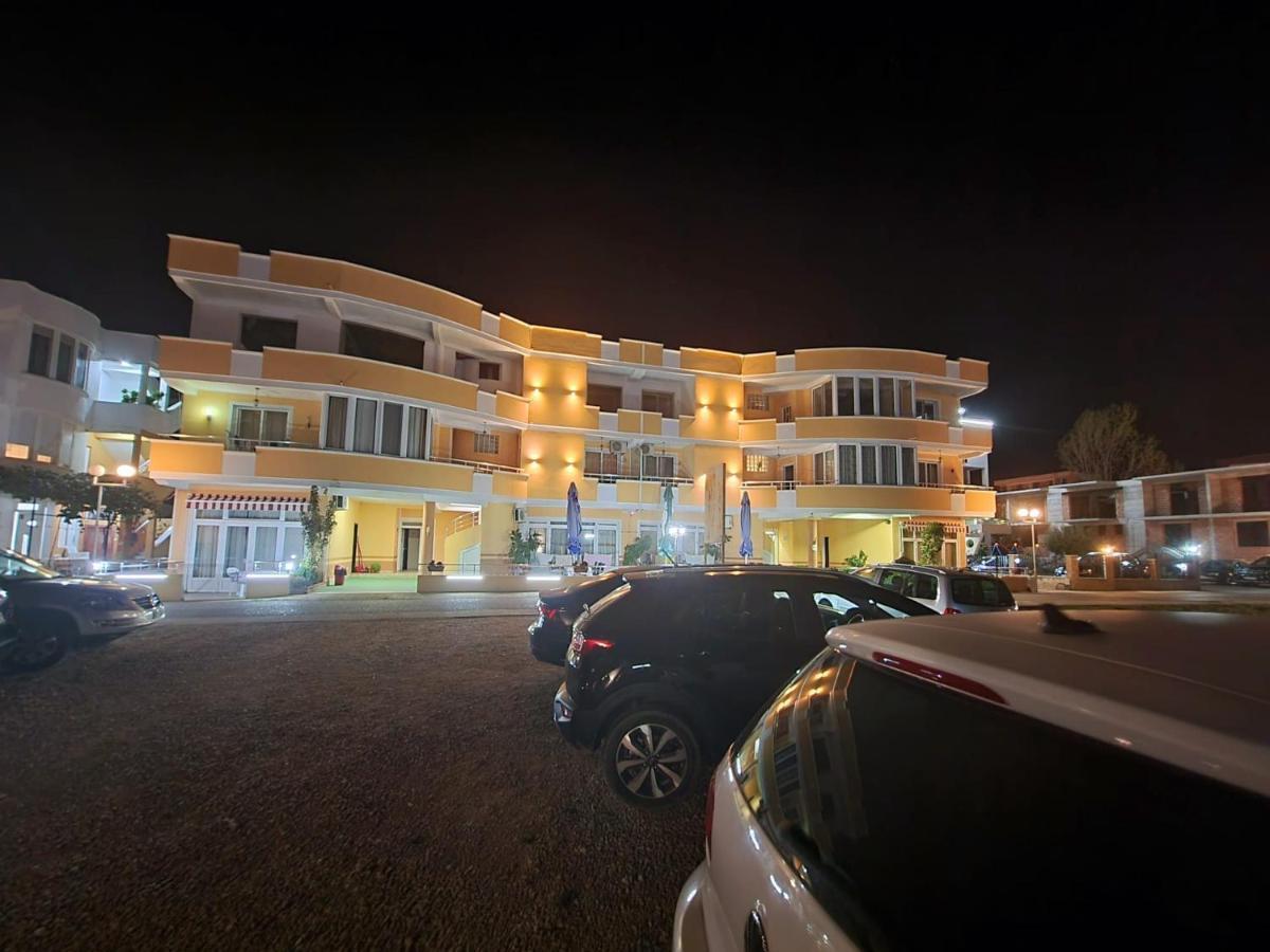 Grandino Holiday Rooms&Apartments Ulcinj Exterior photo