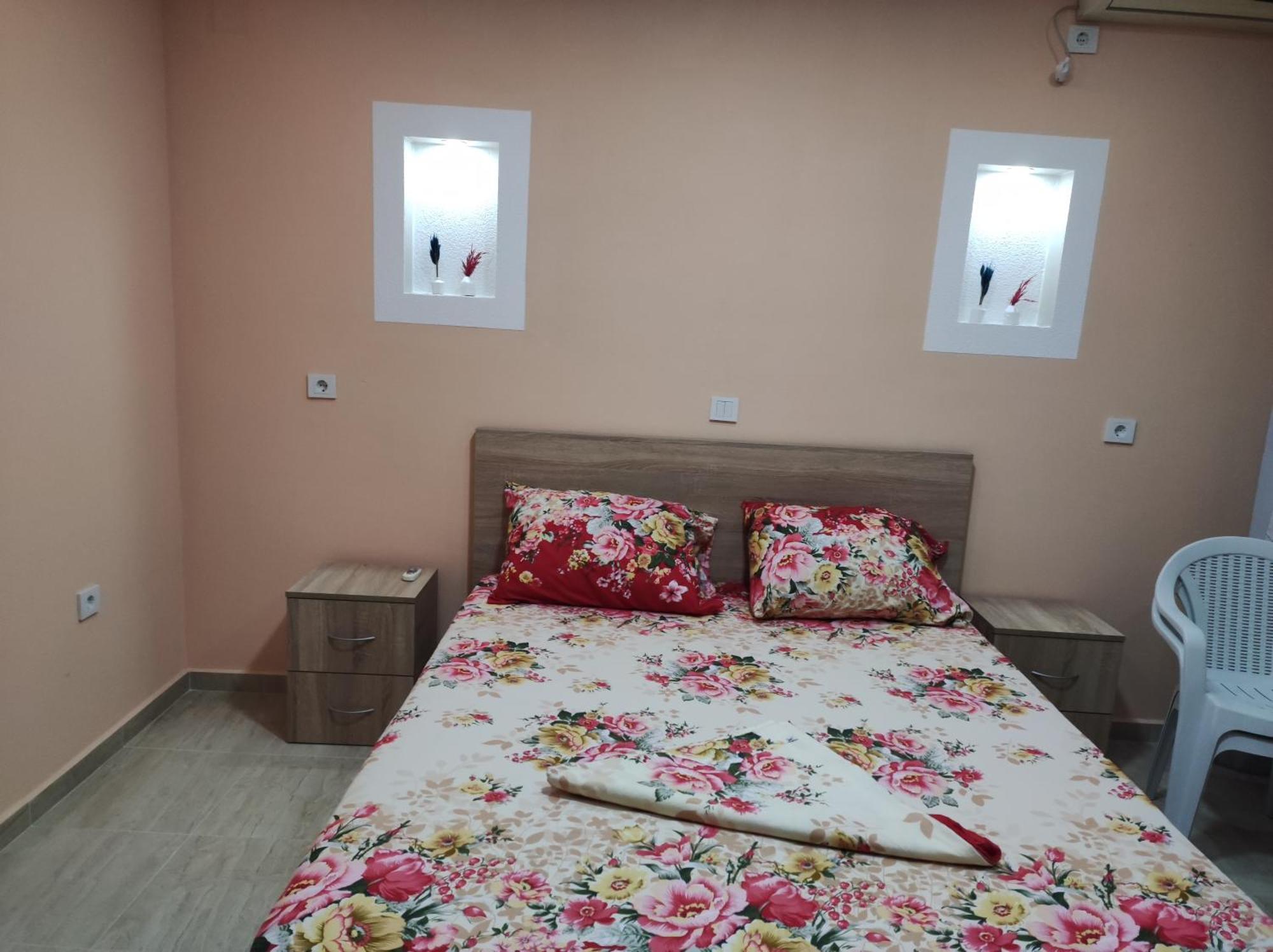 Grandino Holiday Rooms&Apartments Ulcinj Exterior photo