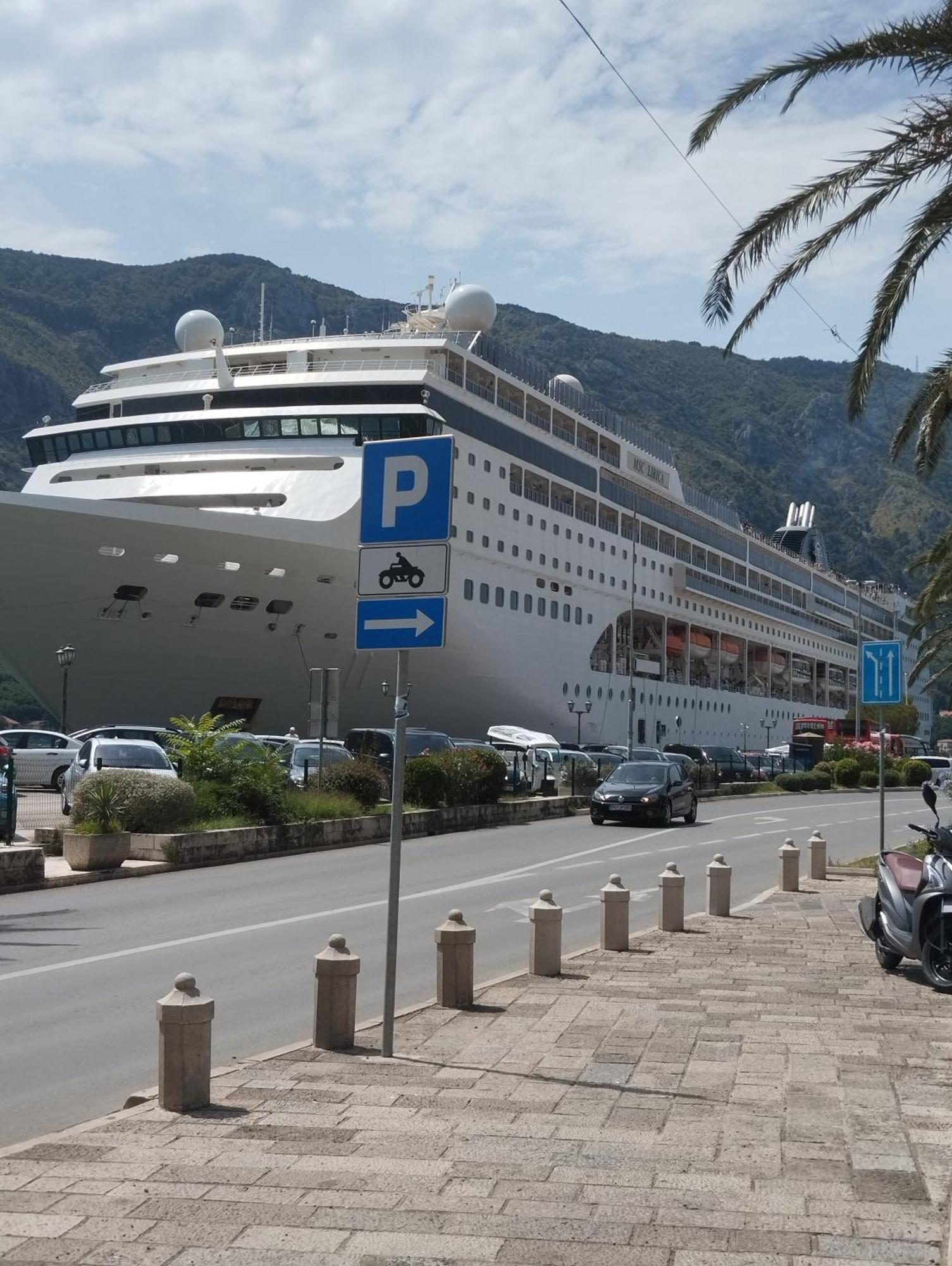 Grandino Holiday Rooms&Apartments Ulcinj Exterior photo